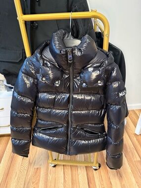 Mackage black short puffer down jacket sz XS